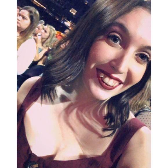 Meet your Posher, Alexandra - Picture 1 of 1